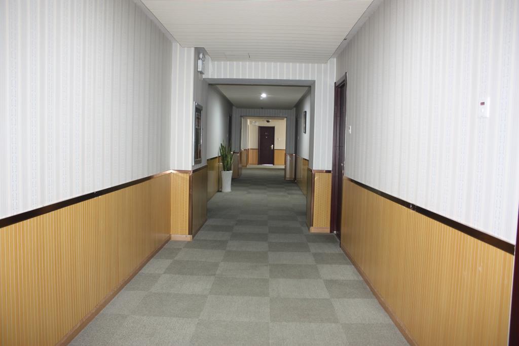 Qingdao Hongyun Jiahe Business Hotel 외부 사진