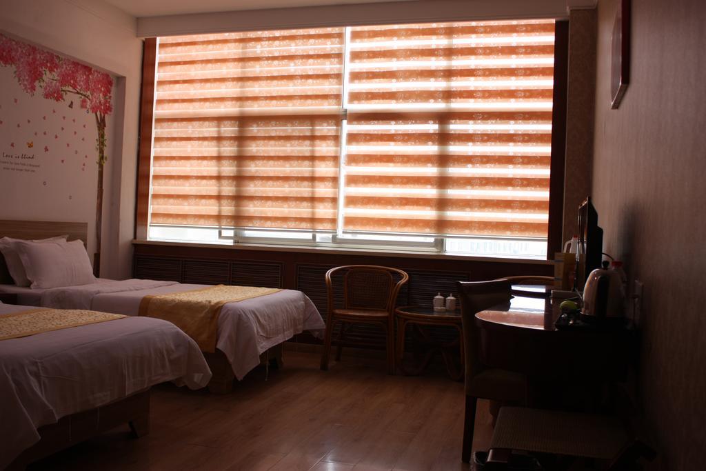 Qingdao Hongyun Jiahe Business Hotel 외부 사진