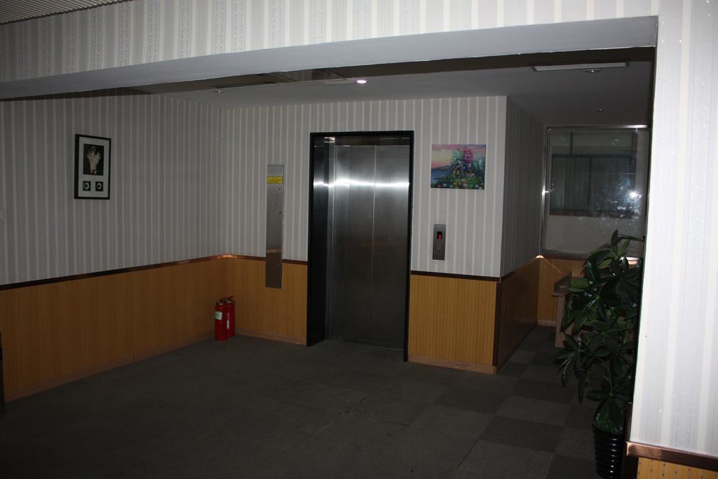 Qingdao Hongyun Jiahe Business Hotel 외부 사진